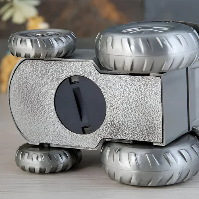 SKARBONKA TRAKTOR | MAKSYMILIAN - srebrny / 9.3 x 11.5 cm / Metal